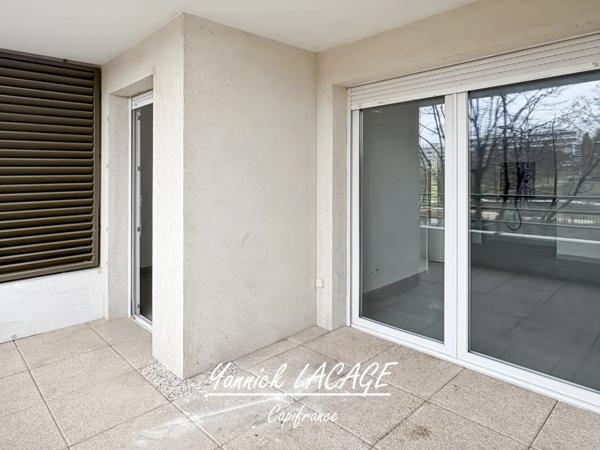 Appartement T2 MARSEILLE 13008 avec terrasse sans vis-à-vis – Résidence récente face au parc du 26e Centenaire