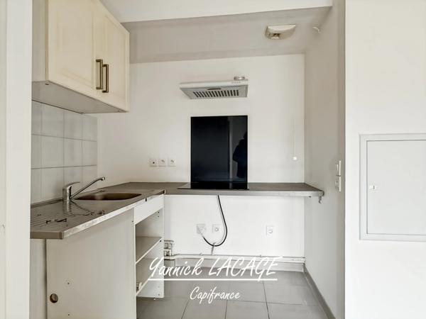 Appartement T2 MARSEILLE 13008 avec terrasse sans vis-à-vis – Résidence récente face au parc du 26e Centenaire