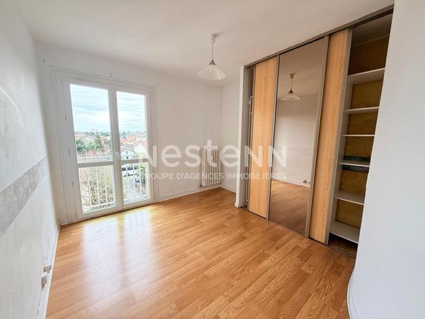 Toulouse Rangueil 31400 à deux pas des Facultés , Agréable T3 de 56.45m² très bien agencé , avec petit balcon, cave et place de parking