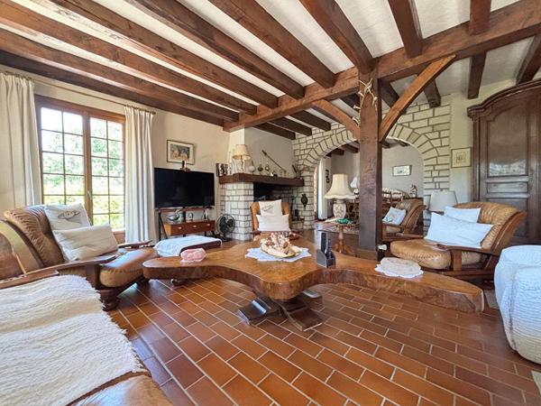 Maison Chancelade 200 m2 Sur sous sol avec parc arboré clos