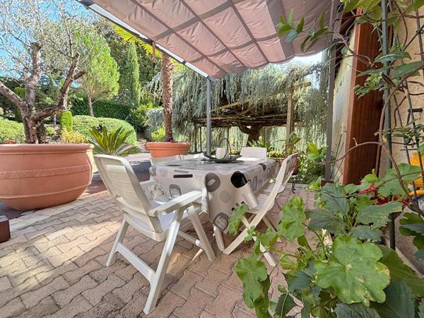 Maison Chancelade 200 m2 Sur sous sol avec parc arboré clos