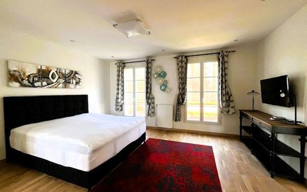 Maison à vendre    6 pièces • 189,80 m2 Bailly-Romainvilliers