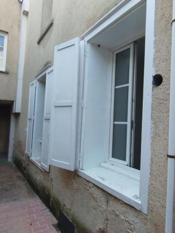 APPARTEMENT AVEC PIECE INDEPENDANTE CENTRE VILLE DE CHARTRES