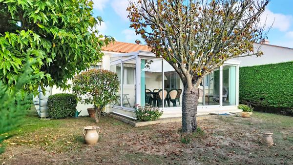 Maison Les Sables d'Olonne Fosses Rouges 2 ch  véranda garage jardin 1km centre Pironnière