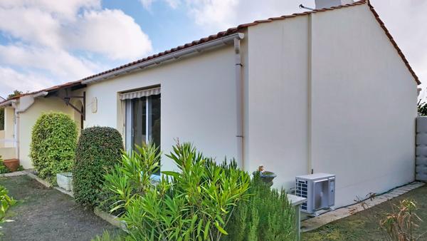 Maison Les Sables d'Olonne Fosses Rouges 2 ch  véranda garage jardin 1km centre Pironnière