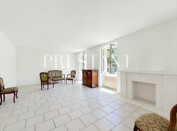 Biarritz au calme d’une allée au quartier Saint Charles maison de charme sur parcelle de 332 m2, BIARRITZ