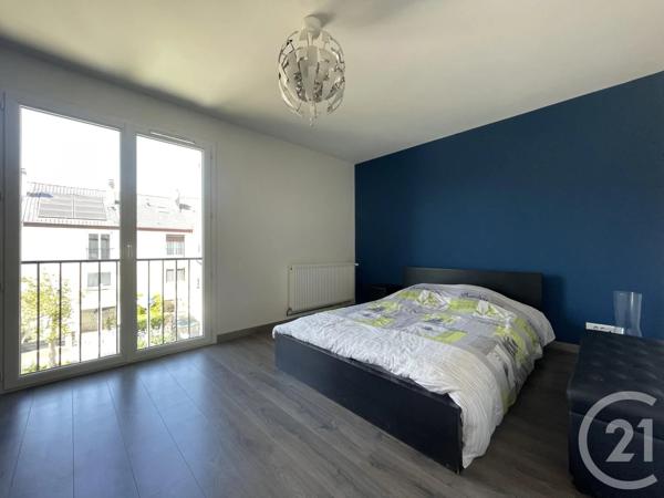 Maison à vendre  4 pièces - 101,80 m 2   MAUREPAS  - 78