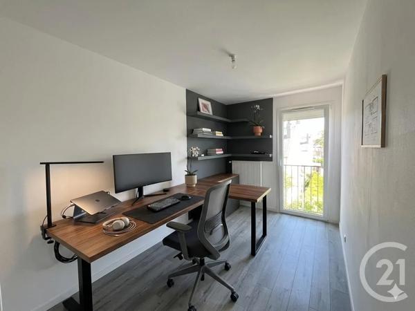 Maison à vendre  4 pièces - 101,80 m 2   MAUREPAS  - 78