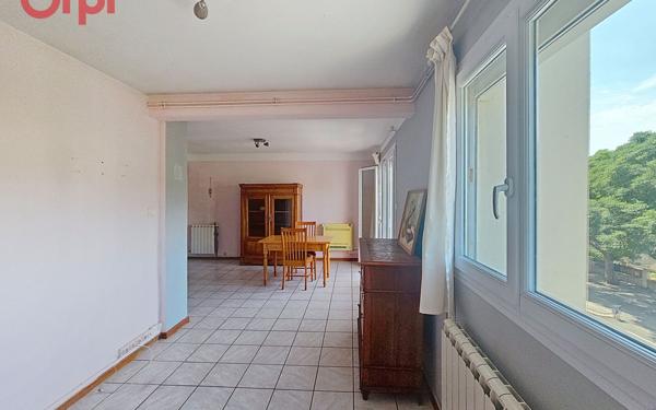 Appartement à vendre    3 pièces • 61,45 m2 La Seyne-sur-Mer