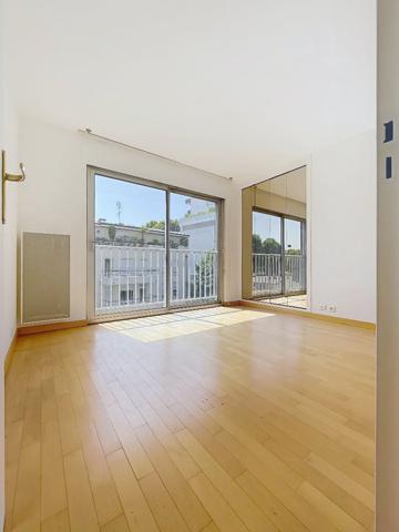 Appartement ancien à NEUILLY SUR SEINE (92200)