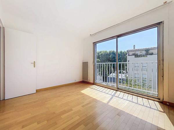Appartement ancien à NEUILLY SUR SEINE (92200)