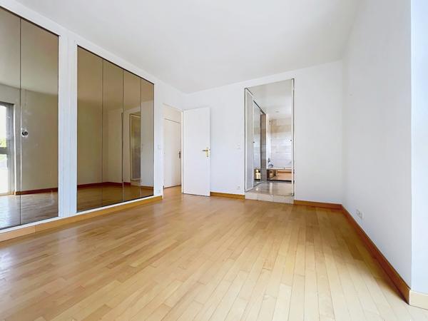 Appartement ancien à NEUILLY SUR SEINE (92200)