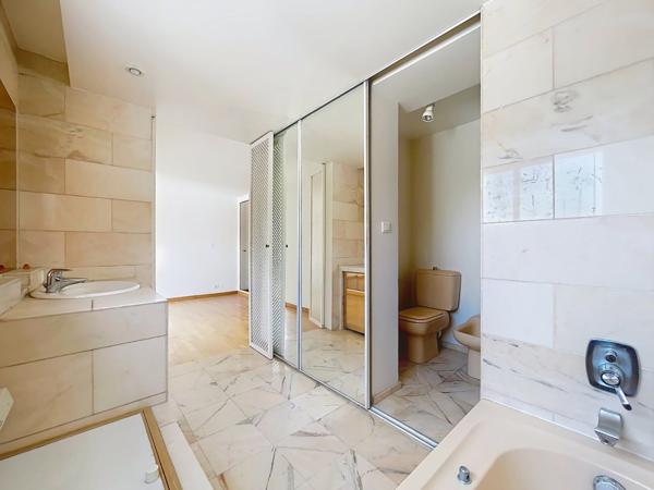 Appartement ancien à NEUILLY SUR SEINE (92200)