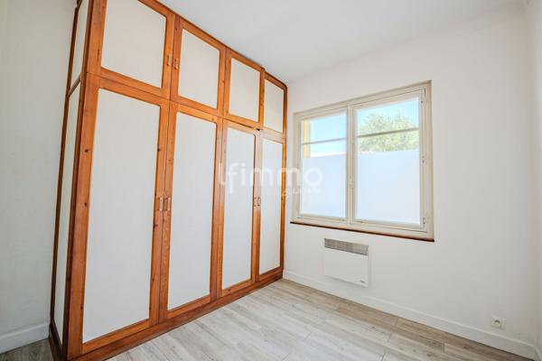 Maison individuelle de plain-pied avec 2 garages