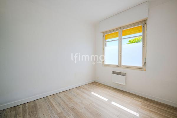 Maison individuelle de plain-pied avec 2 garages