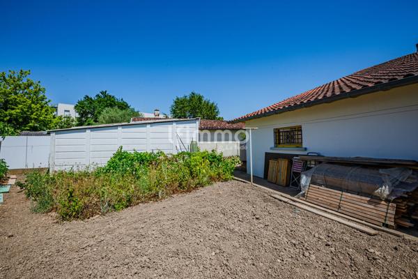 Maison individuelle de plain-pied avec 2 garages