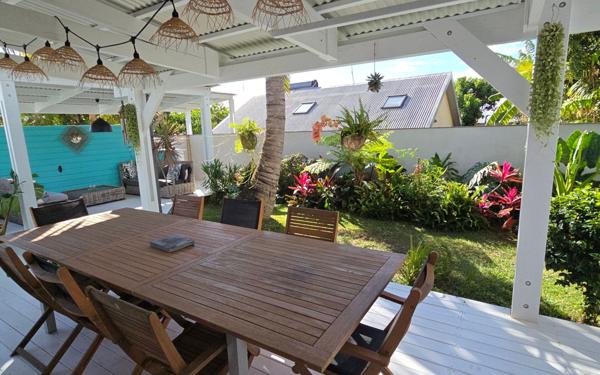 Maison à vendre    5 pièces • 130 m2 Saint-Leu