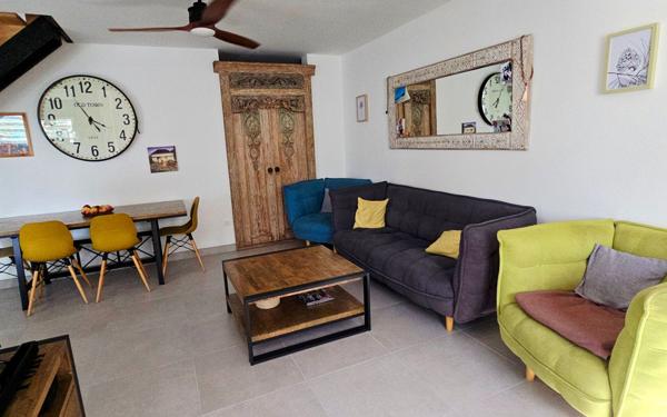 Maison à vendre    5 pièces • 130 m2 Saint-Leu