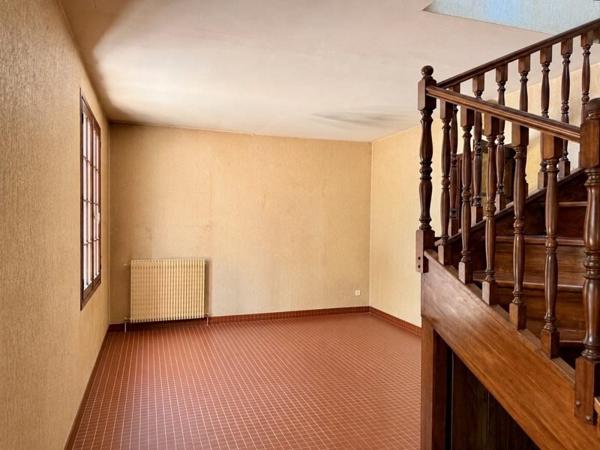 Maison 208 260 € Esvres 5 p 98 m² DPE E