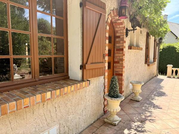 Maison 208 260 € Esvres 5 p 98 m² DPE E