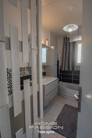 ETAULES - MAISON RECENTE DE PLAIN-PIED AVEC PISCINE URBAINE