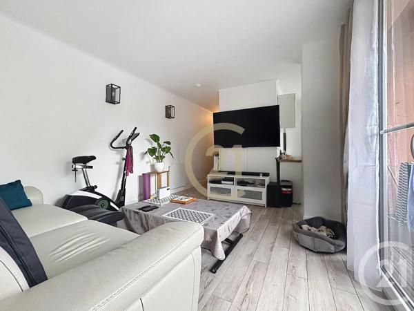 Appartement F2 à vendre  2 pièces - 33 m 2   VIRY CHATILLON  - 91
