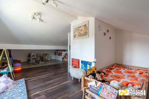 Maison Maisons Laffitte 4 pièce(s) 93 m2 - 3 chambres - sdb sdouche - sous sol total avec bureau 695 000 € **  - Référence  13672