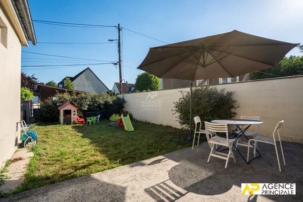 Maison Maisons Laffitte 4 pièce(s) 93 m2 - 3 chambres - sdb sdouche - sous sol total avec bureau 695 000 € **  - Référence  13672