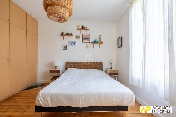 Maison Maisons Laffitte 4 pièce(s) 93 m2 - 3 chambres - sdb sdouche - sous sol total avec bureau 695 000 € **  - Référence  13672