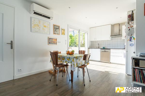 Maison Maisons Laffitte 4 pièce(s) 93 m2 - 3 chambres - sdb sdouche - sous sol total avec bureau 695 000 € **  - Référence  13672