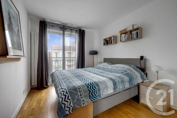 Appartement F3 à vendre  3 pièces - 72,70 m 2   MONTROUGE  - 92