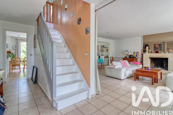 Maison à vendre 7 pièces 182,11 m² Orgeval
