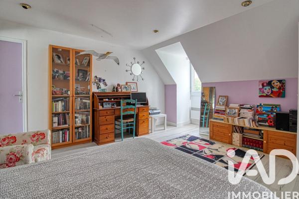 Maison à vendre 7 pièces 182,11 m² Orgeval