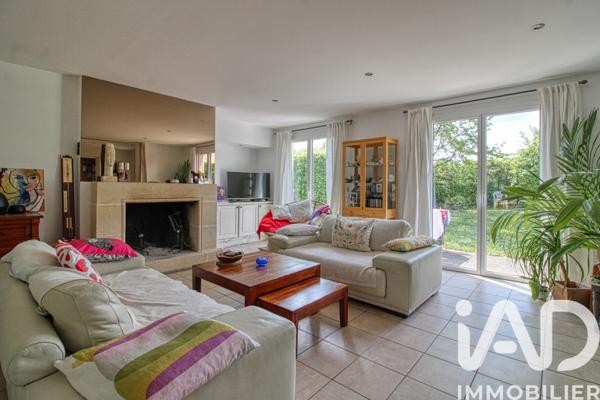 Maison à vendre 7 pièces 182,11 m² Orgeval