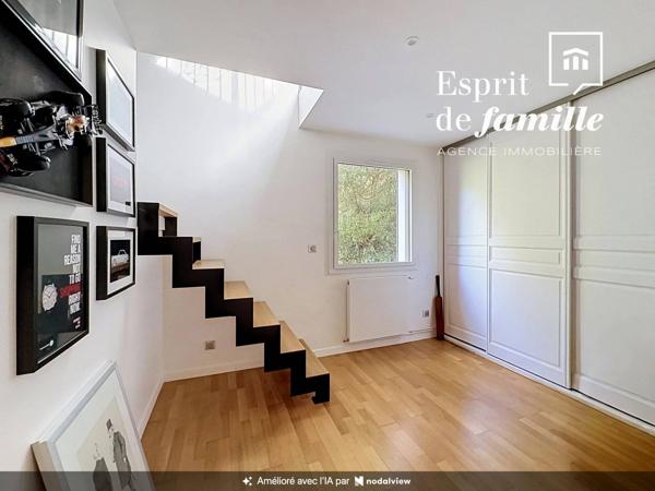 Saint-Didier-au-Mont-d’Or – maison familiale de plus de 180 m² dans un écrin de verdure
