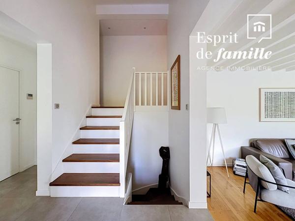 Saint-Didier-au-Mont-d’Or – maison familiale de plus de 180 m² dans un écrin de verdure