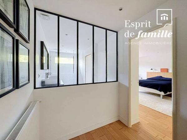 Saint-Didier-au-Mont-d’Or – maison familiale de plus de 180 m² dans un écrin de verdure