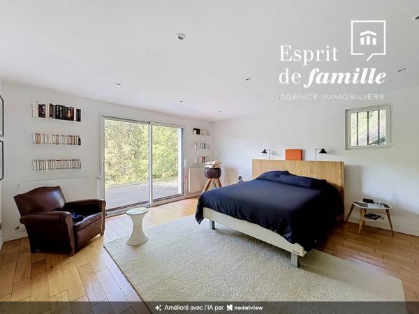 Saint-Didier-au-Mont-d’Or – maison familiale de plus de 180 m² dans un écrin de verdure