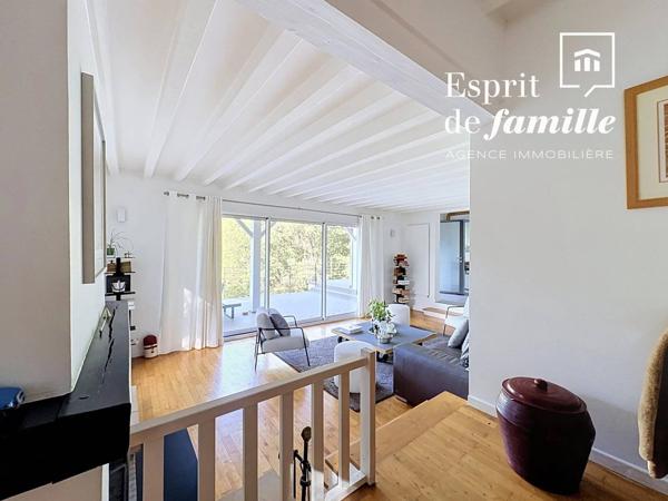 Saint-Didier-au-Mont-d’Or – maison familiale de plus de 180 m² dans un écrin de verdure