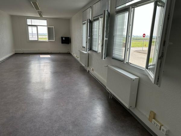BUREAUX à LOUER de 772.33 m²