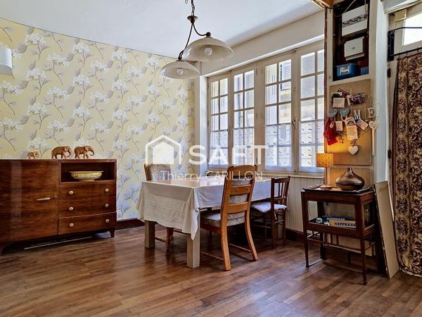 MAISON DE VILLE CINQ CHAMBRES