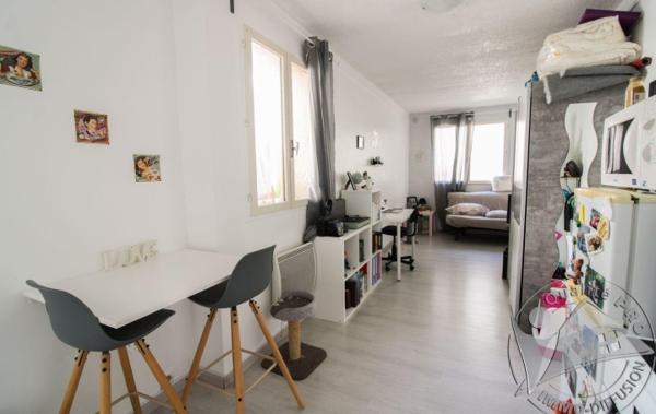 Vente Maison de village + cave+ studio Le cres   