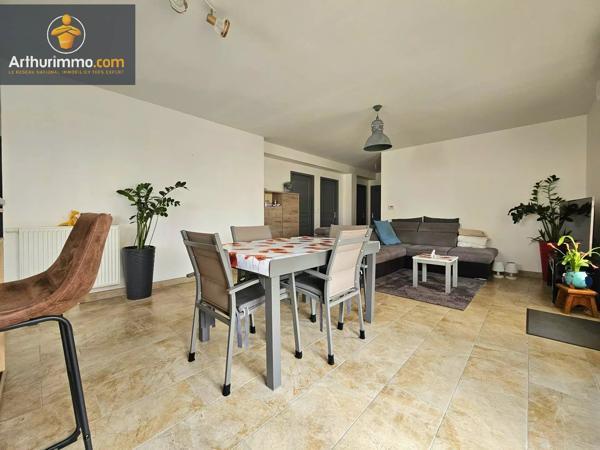 Location                                                      Maison
                        
                     5 pièces                      89 m2                     à Estrées-Saint-Denis