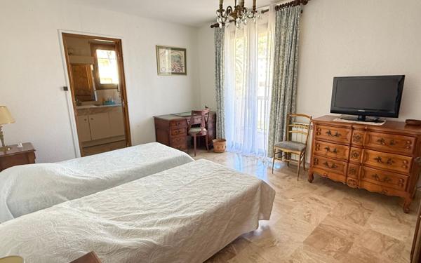 Appartement à vendre    3 pièces • 93,28 m2 Hyères