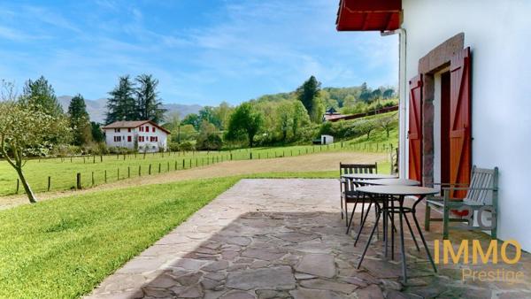 Vente / Maison avec dépendance à Saint-Jean-Pied-de-Port (64220)