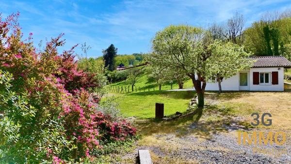 Vente / Maison avec dépendance à Saint-Jean-Pied-de-Port (64220)