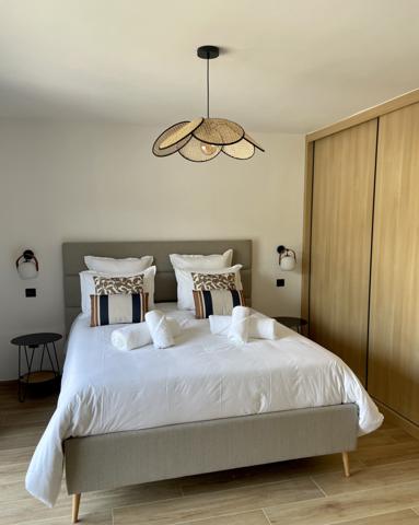 Ventiseri (20240) Magnifique Bergerie de 136 m2, vue mer avec piscine