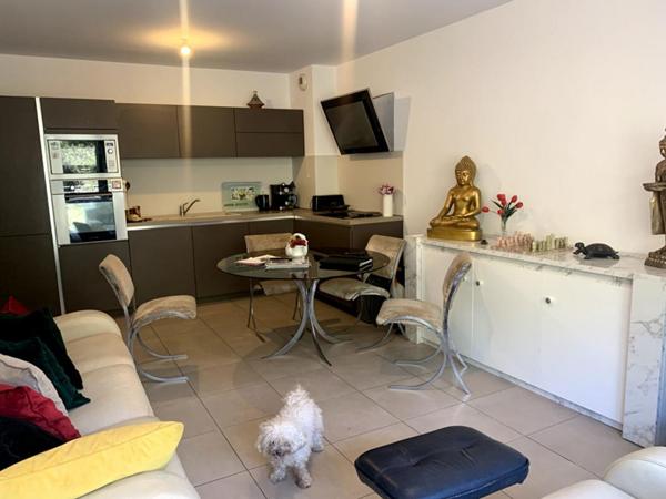 Appartement La Couronne 3 pièce(s) 60.24 m2