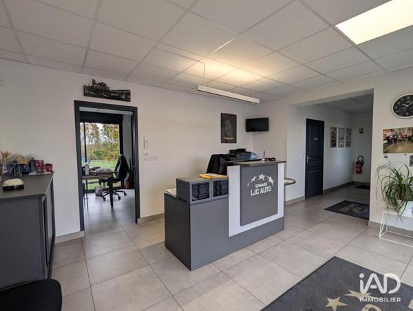 Local d’activité à vendre 765 m² Montbizot