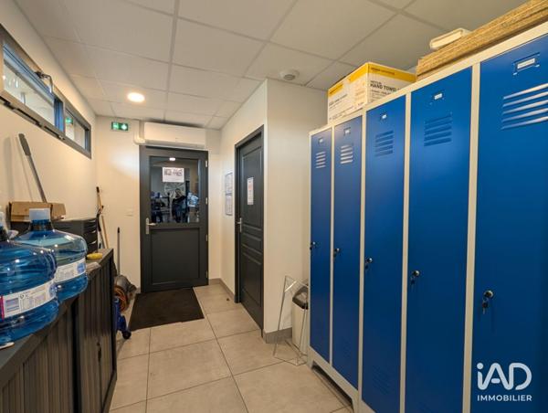 Local d’activité à vendre 765 m² Montbizot